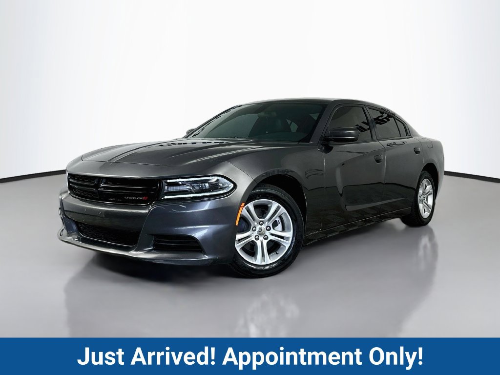 Used 2021 Dodge Charger SXT w/ Leather Interior Group RWD image 3