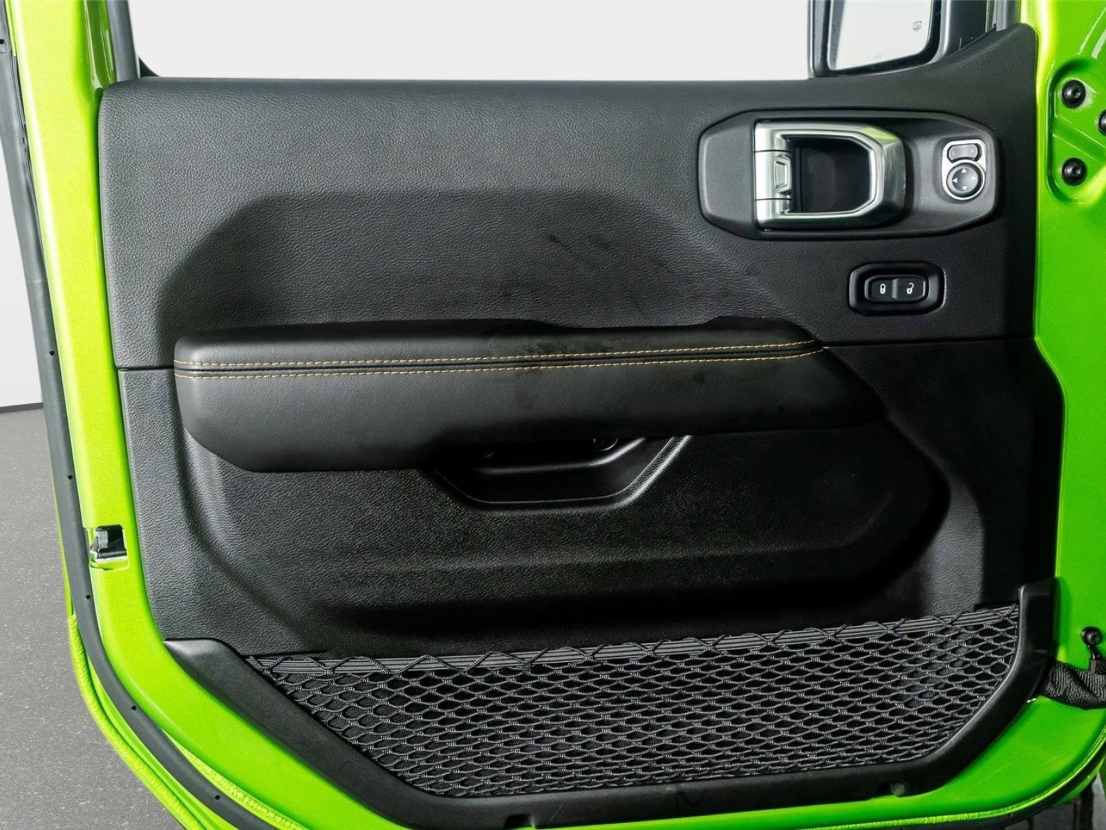 Used 2025 Jeep Wrangler Unlimited Rubicon 392 image 53