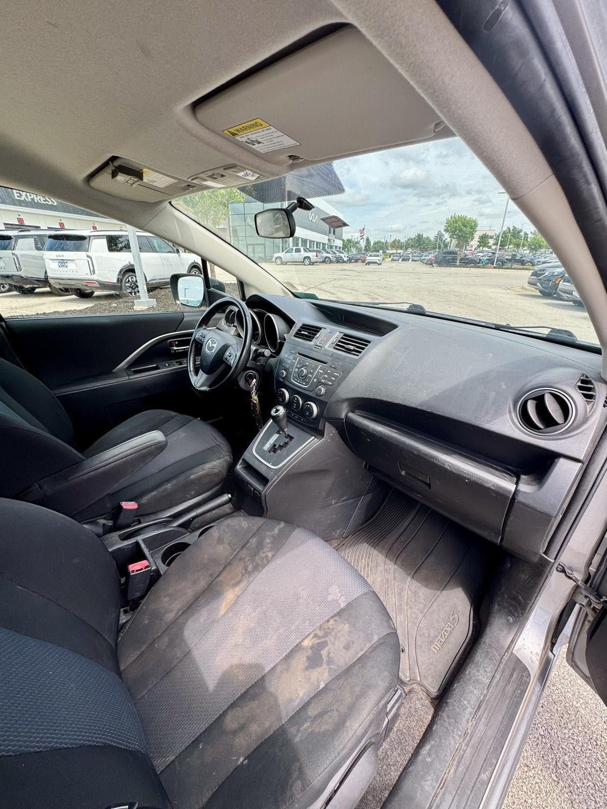 Used 2014 MAZDA MAZDA5 Touring FWD image 16
