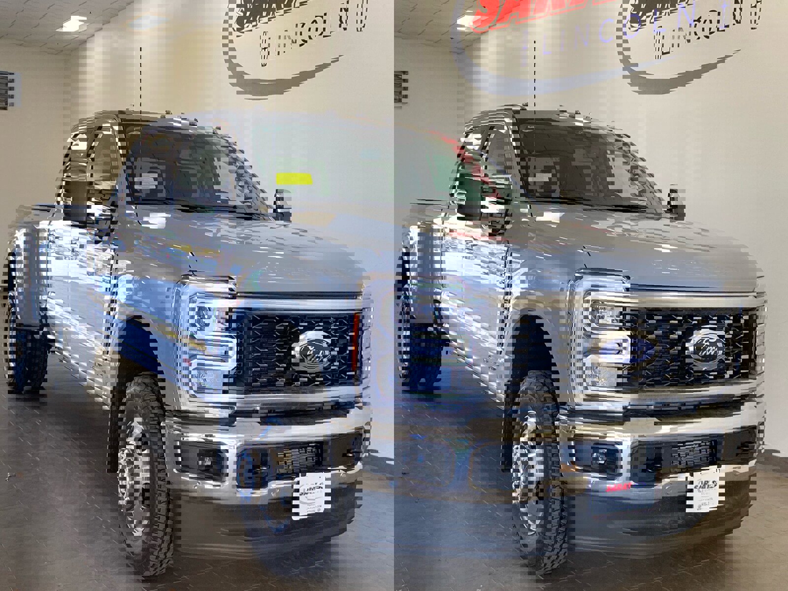 New 2026 Ford F350 Lariat w/ Lariat Ultimate Package image 2