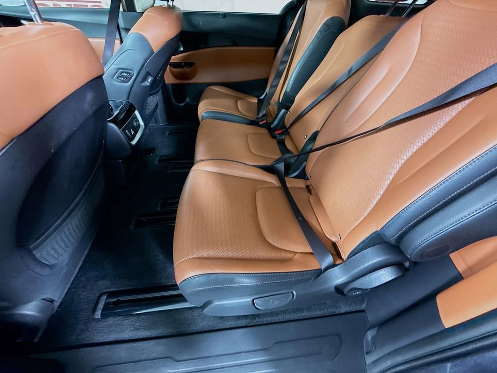 Used 2024 Kia Carnival SX Prestige image 30