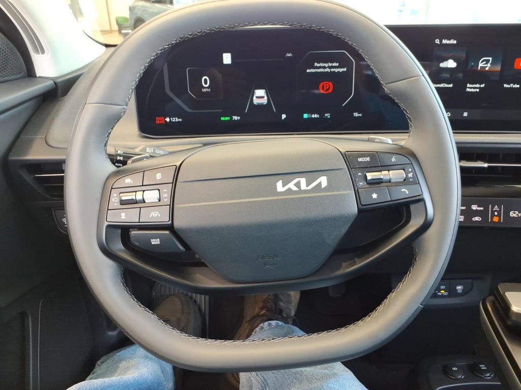 New 2026 Kia EV6 Light RWD image 23