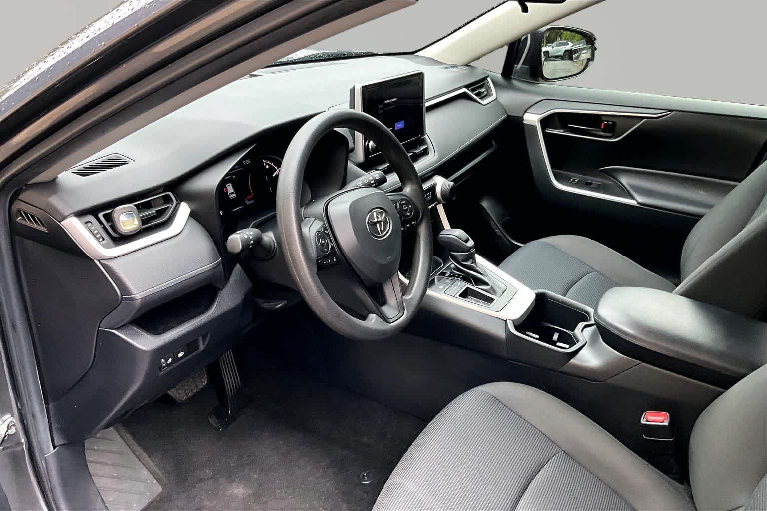Certified 2023 Toyota RAV4 LE FWD image 18