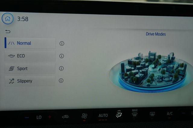 Certified 2023 Ford Escape ST-Line w/ Tech Pack #1 FWD image 24