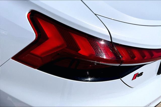 Used 2023 Audi RS e-tron GT w/ Ceramic Brake Package image 32