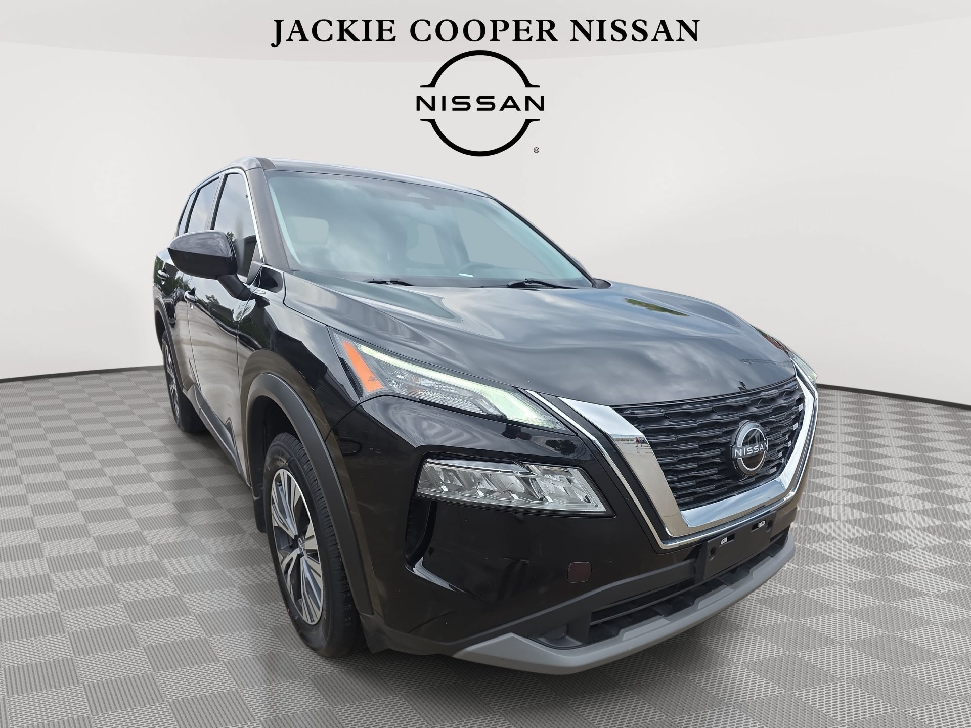 Used 2023 Nissan Rogue SV FWD image 3