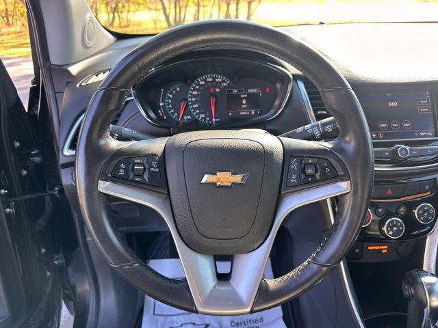 Used 2020 Chevrolet Trax Premier FWD image 18