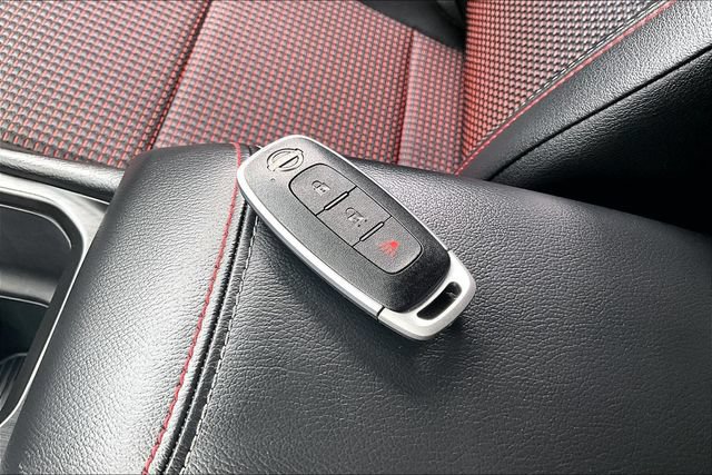 Certified 2025 Nissan Kicks SR AWD/4WD image 32
