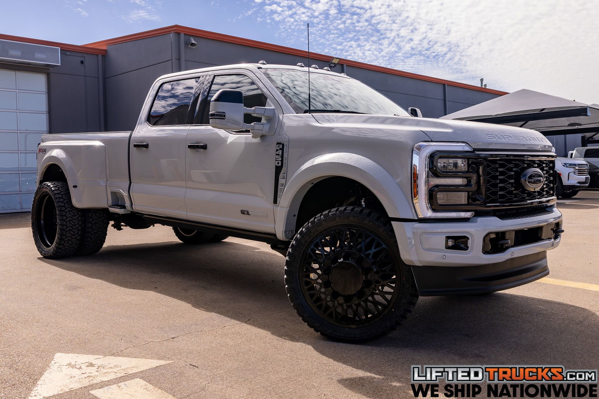 Used 2026 Ford F450 Platinum w/ Platinum Plus Package image 1