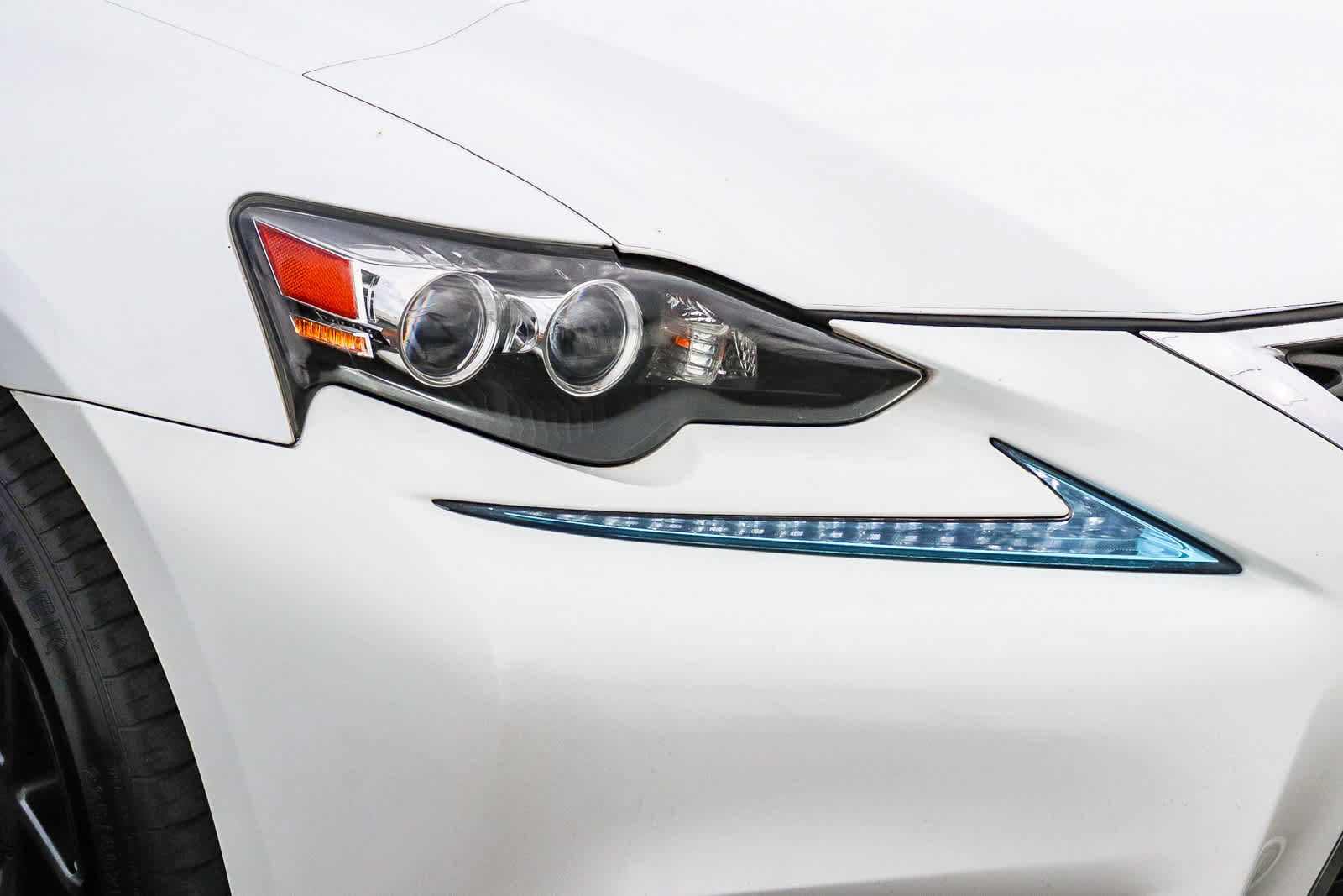 Used 2016 Lexus IS 300 AWD w/ F Sport Package image 4