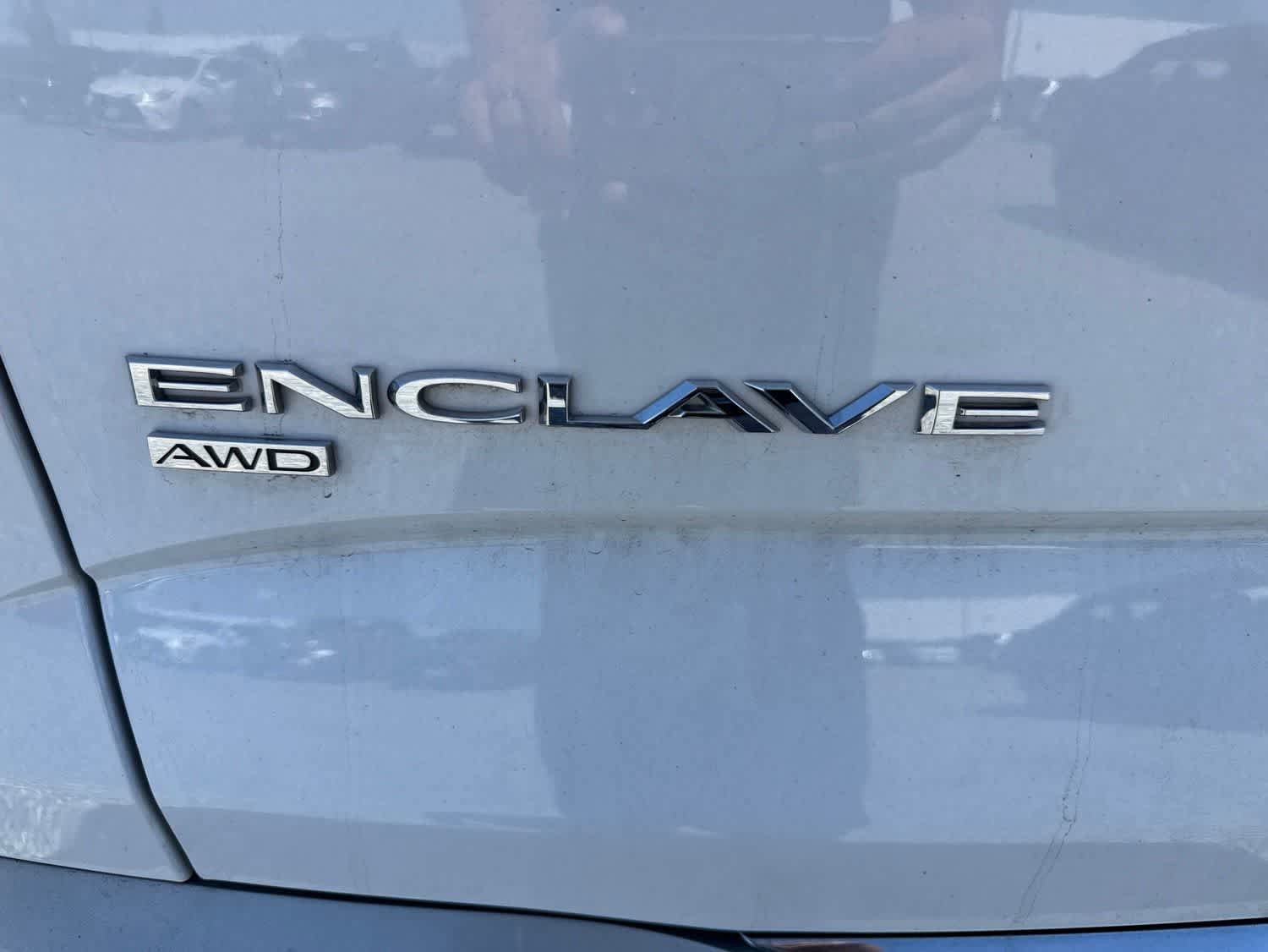Used 2020 Buick Enclave Essence w/ LPO, Touring Package AWD/4WD image 21