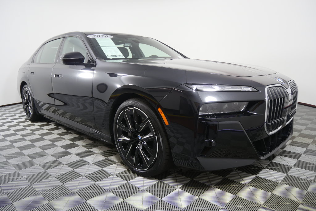 Used 2026 BMW 750e xDrive w/ Executive Package AWD/4WD image 2