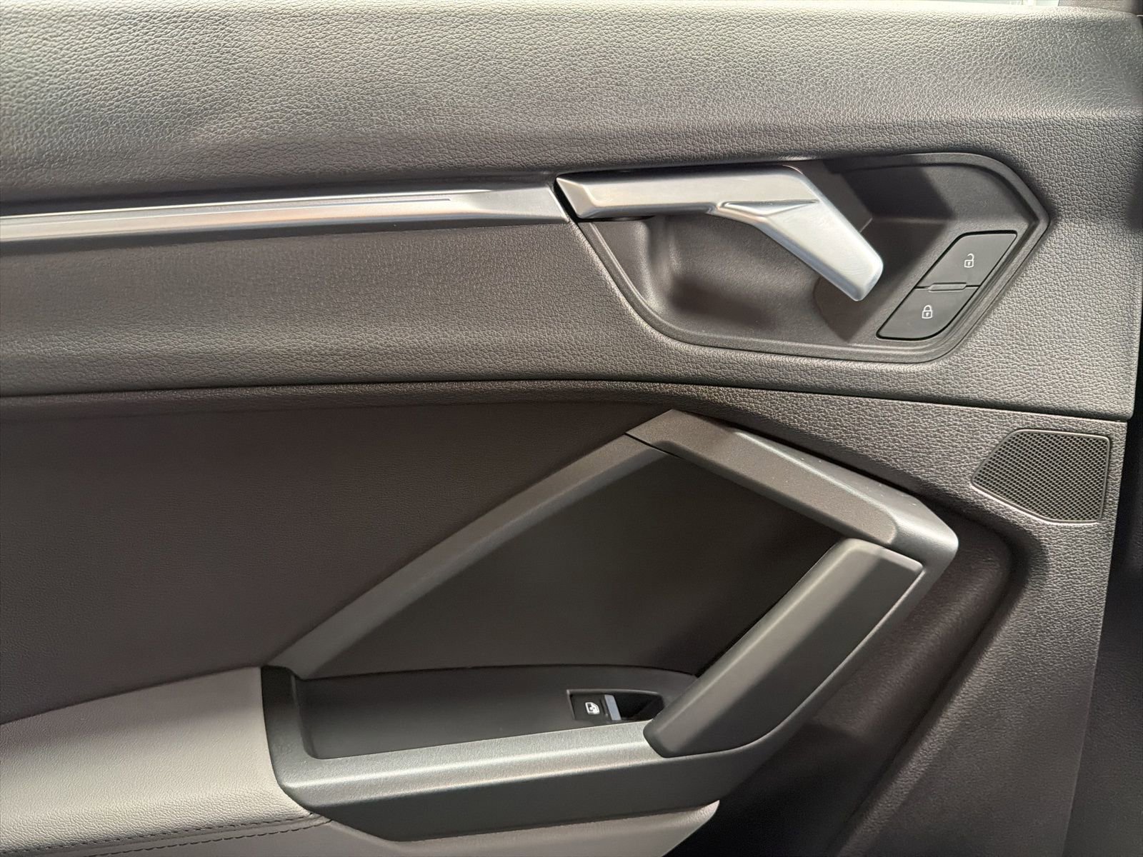 Used 2021 Audi Q3 2.0T Premium Plus w/ Premium Plus Package image 43