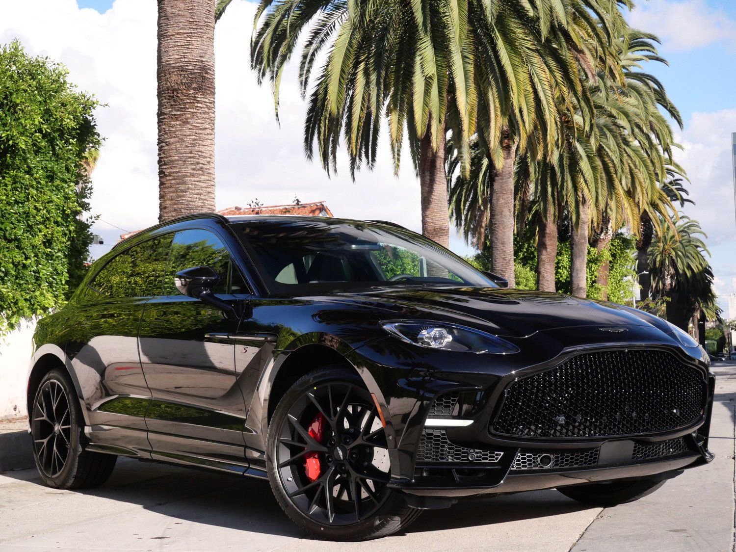 New 2026 Aston Martin DBX S image 1