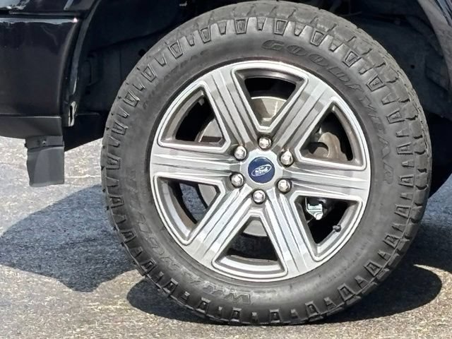 Used 2019 Ford F150 XLT w/ Equipment Group 302A Luxury AWD/4WD image 7