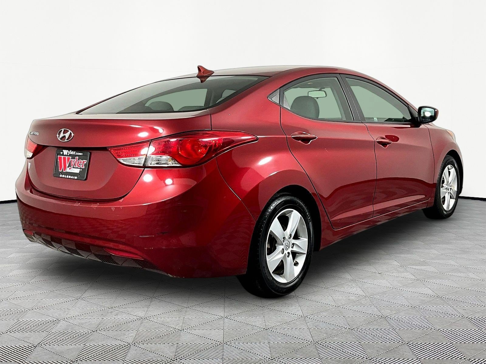 Used 2013 Hyundai Elantra GLS w/ Preferred Pkg FWD image 6