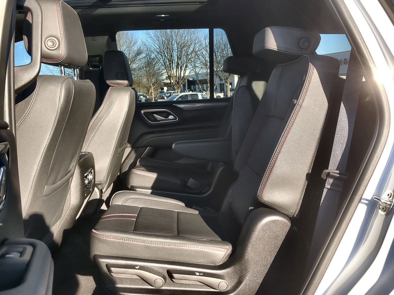 Used 2024 Chevrolet Tahoe RST w/ Luxury Package RWD image 26