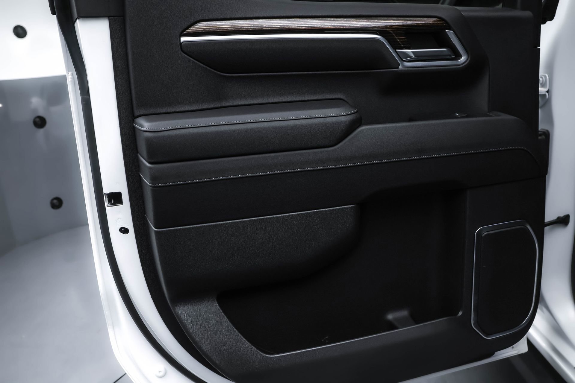 Used 2023 GMC Sierra 1500 Elevation w/ Preferred Package image 30