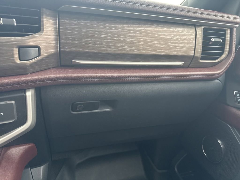 Certified 2023 Ford Expedition Limited image 23