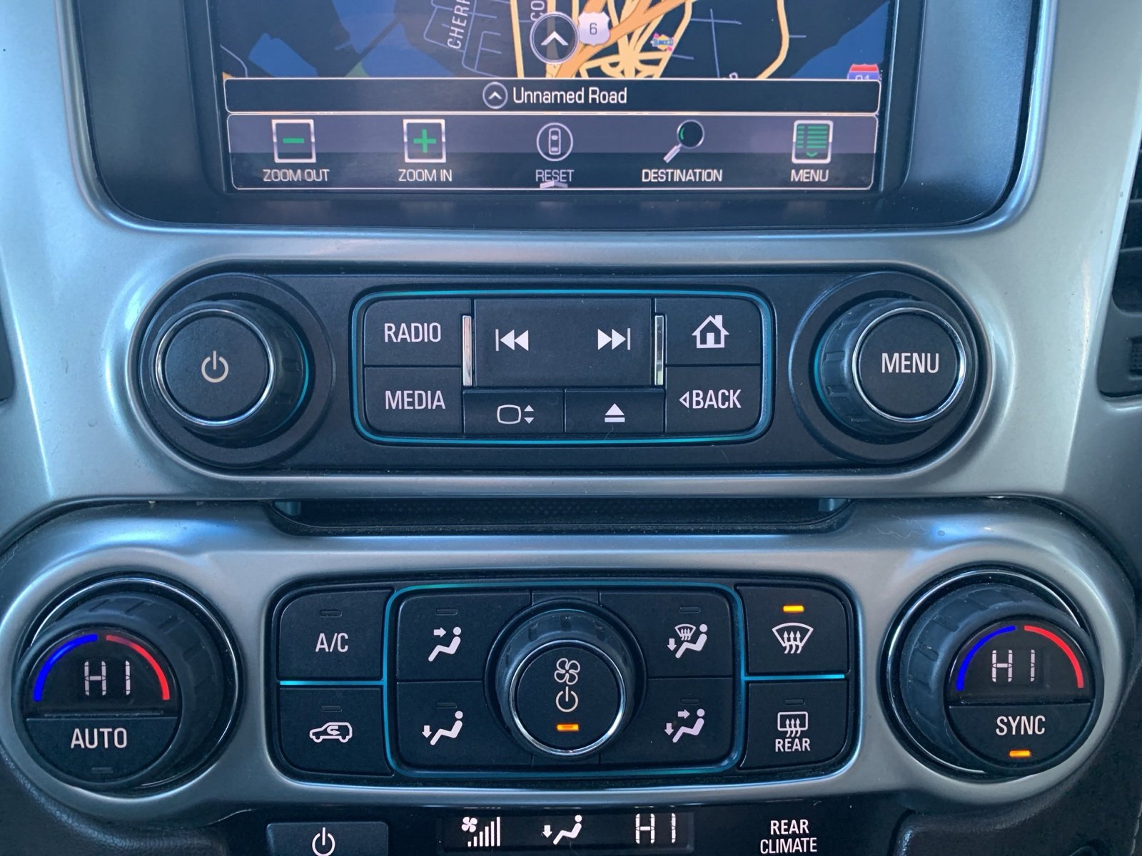 Used 2016 Chevrolet Suburban LTZ image 26