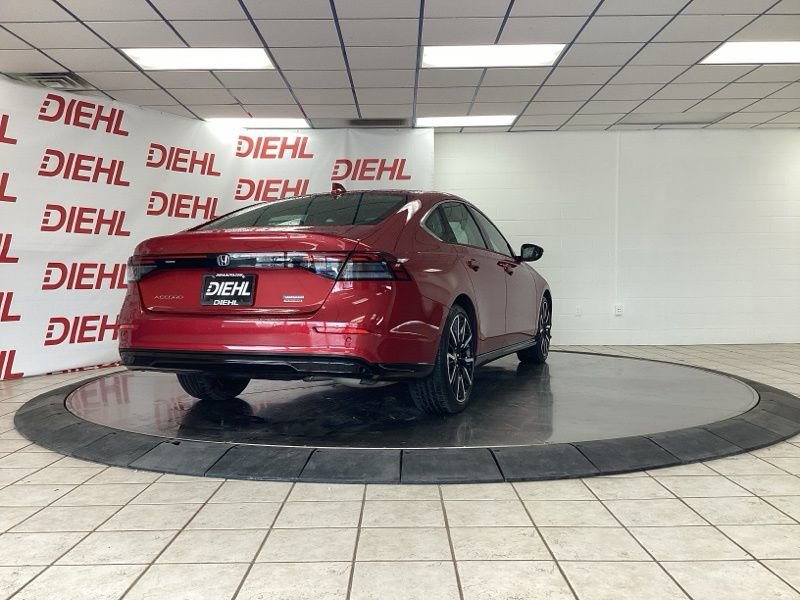 Used 2023 Honda Accord Touring image 7