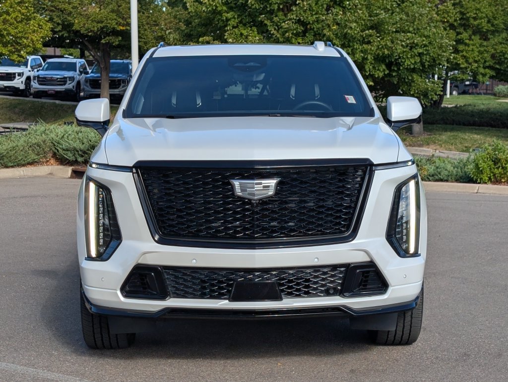 Certified 2025 Cadillac Escalade ESV V AWD/4WD image 7