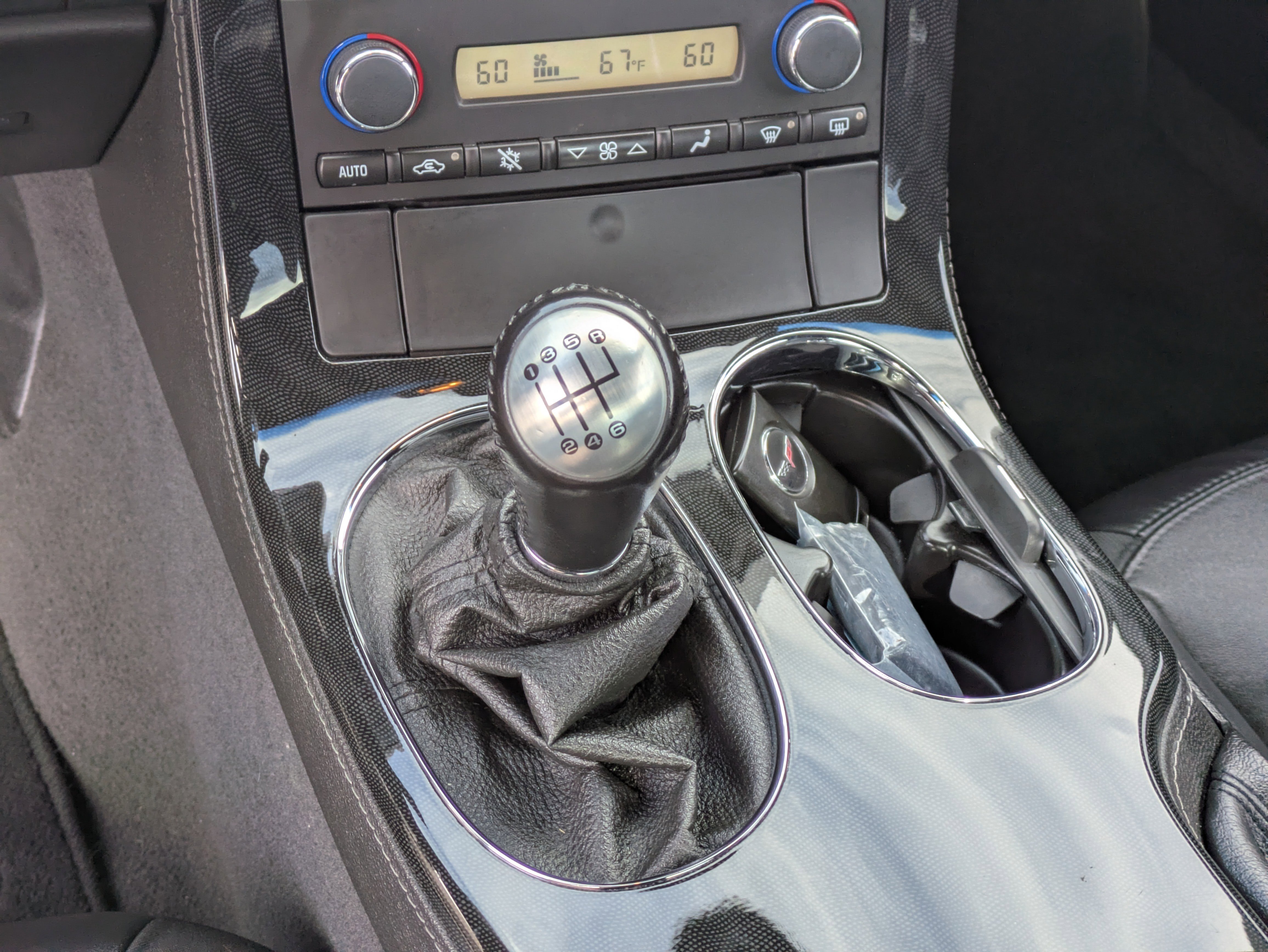 Used 2011 Chevrolet Corvette Coupe w/ 1LT image 19