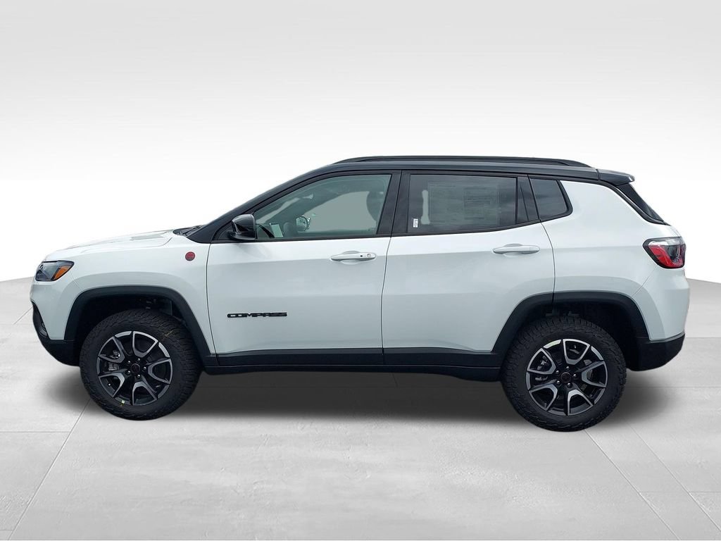 New 2026 Jeep Compass Trailhawk w/ Sun, Sound & Navigation Group AWD/4WD image 2
