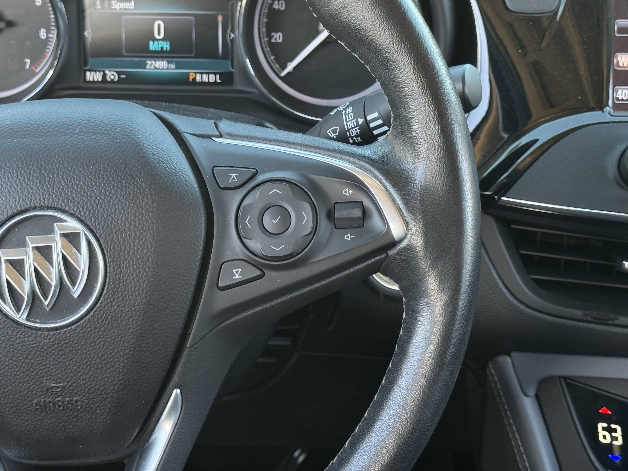 Used 2019 Buick Envision Essence FWD image 11