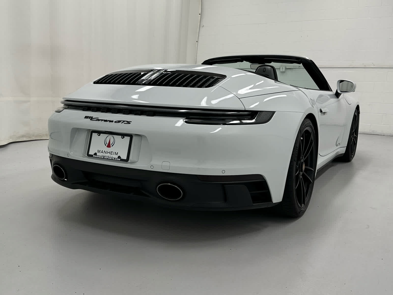 Used 2022 Porsche 911 Carrera GTS w/ Premium Package RWD image 6