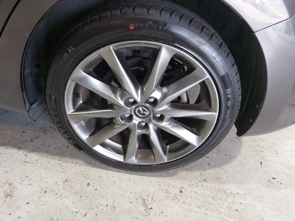 Used 2018 MAZDA MAZDA3 Touring FWD image 33