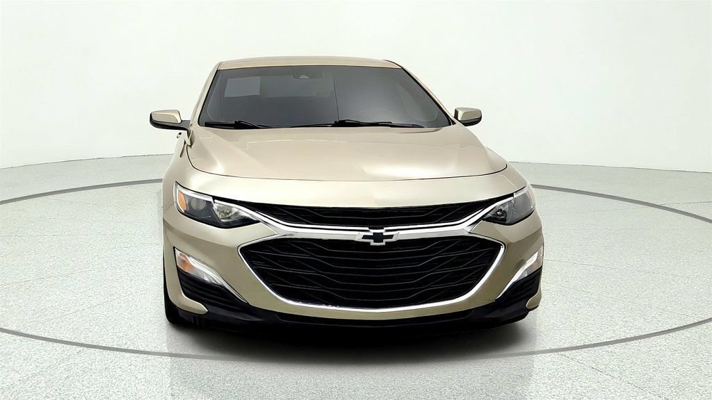 Used 2024 Chevrolet Malibu RS FWD image 2