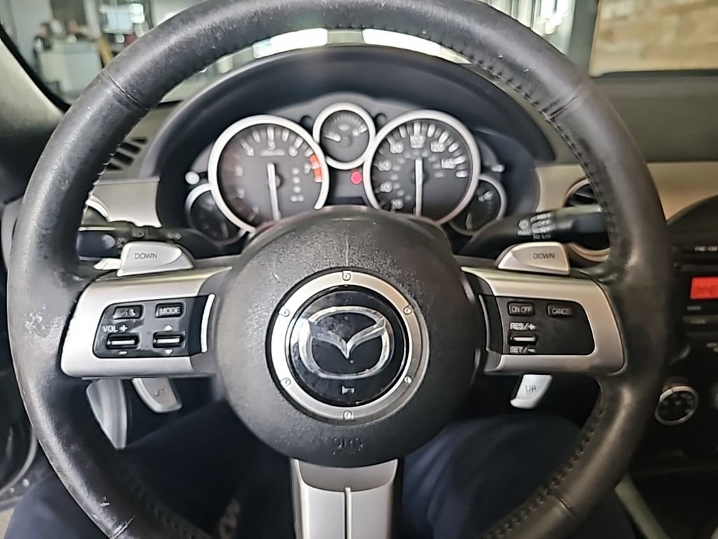 Used 2010 MAZDA MX-5 Miata Grand Touring w/ Premium Pkg image 8