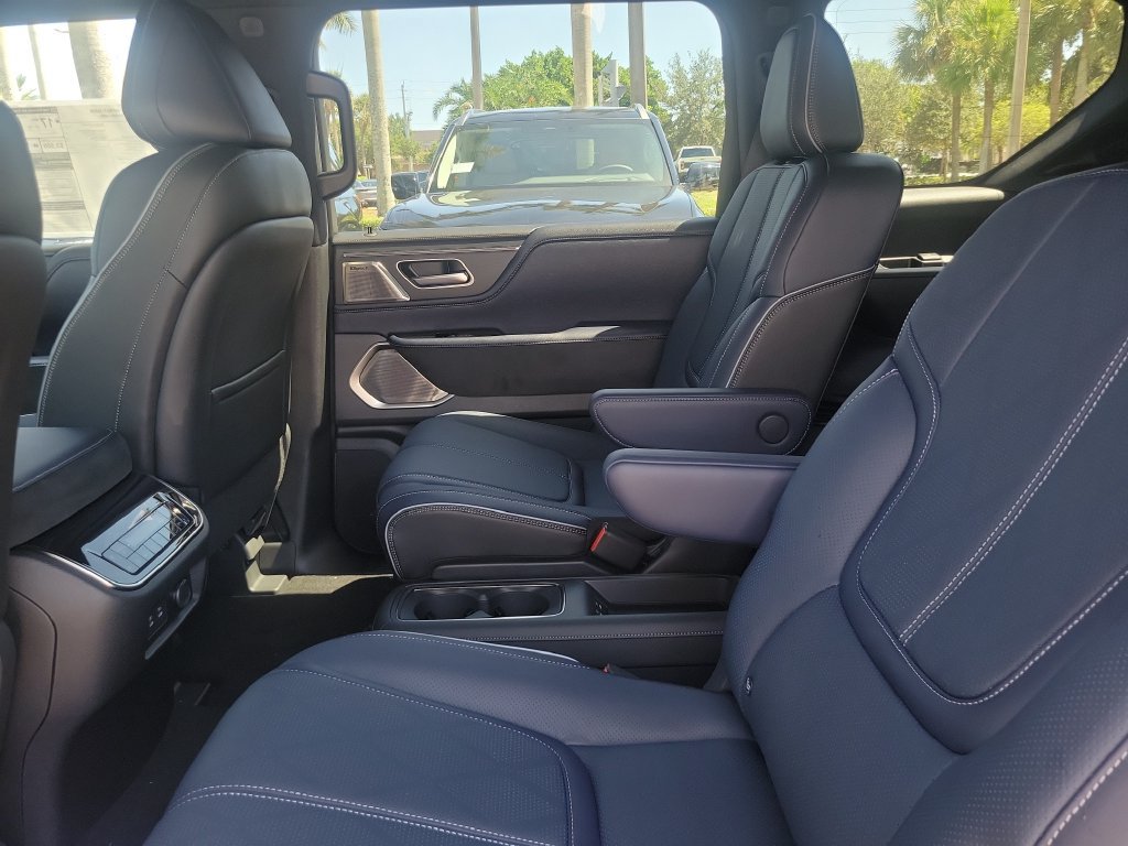 New 2027 INFINITI QX80 Sensory w/ Sport Exterior Package AWD/4WD image 17