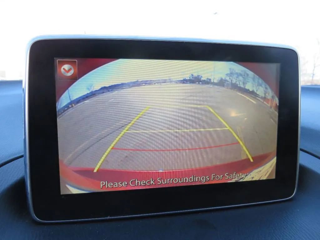 Used 2016 MAZDA MAZDA3 i Sport FWD image 19
