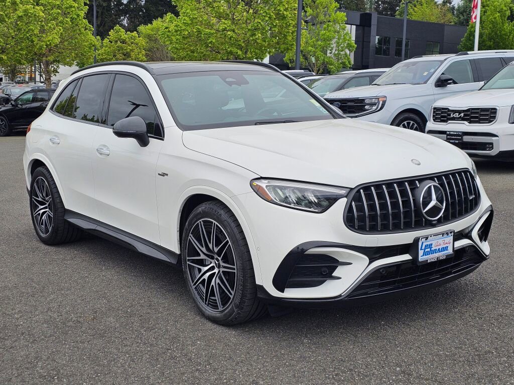 Used 2025 Mercedes-Benz GLC 43 AMG 4MATIC image 3