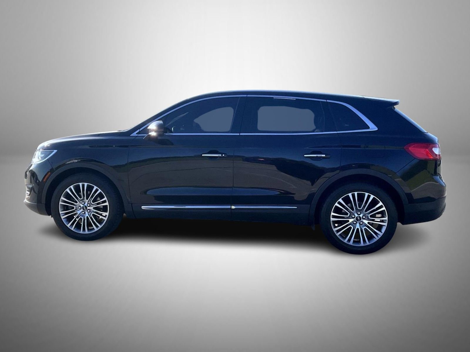 Used 2016 Lincoln MKX Reserve w/ Technology Package AWD/4WD image 8