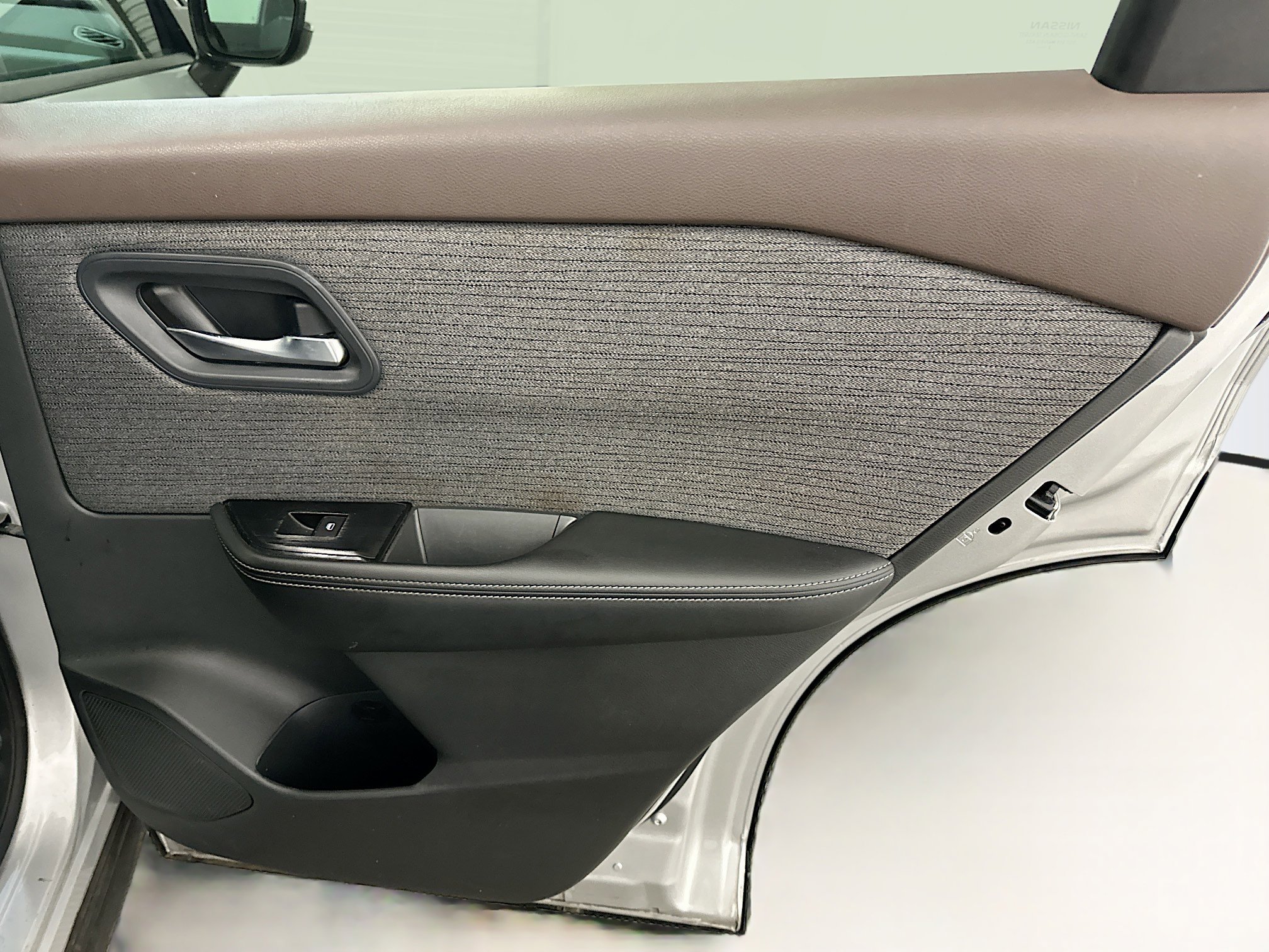 Used 2023 Nissan Rogue SV AWD/4WD image 30