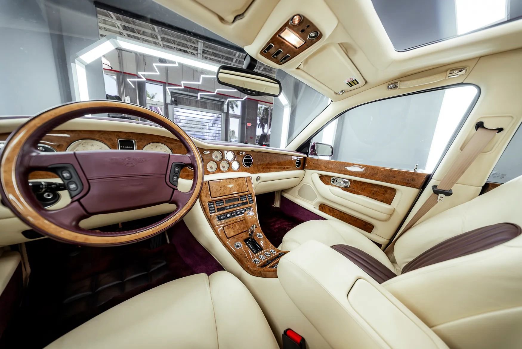 Used 2000 Bentley Arnage Red Label image 2