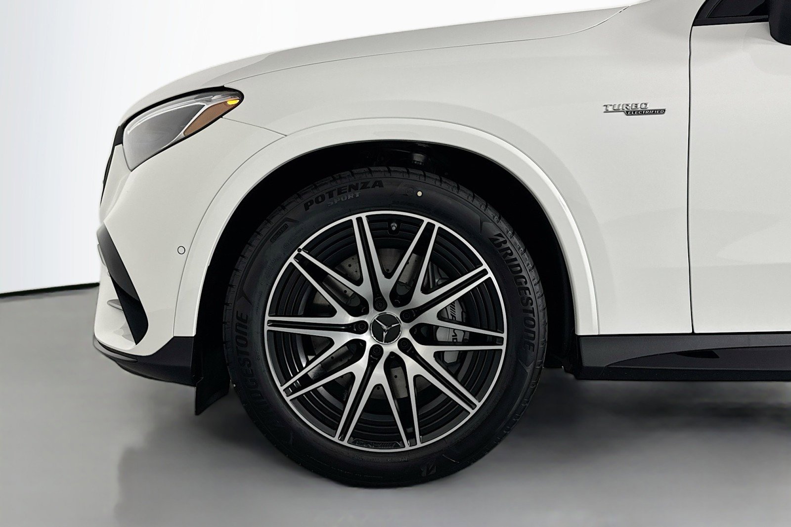 New 2026 Mercedes-Benz GLC 43 AMG 4MATIC image 9