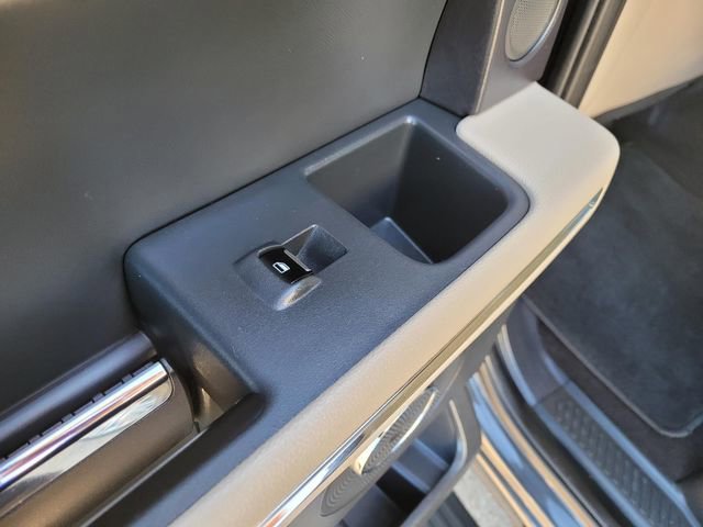 Used 2022 Ford Expedition Limited image 17