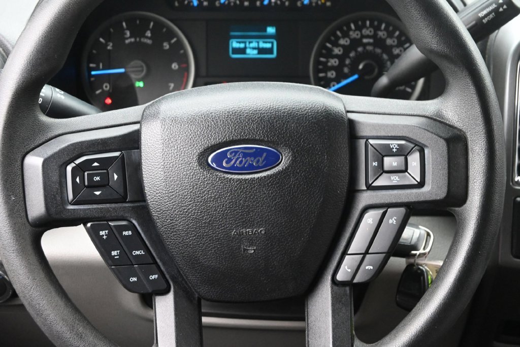 Used 2015 Ford F150 XLT AWD/4WD image 16