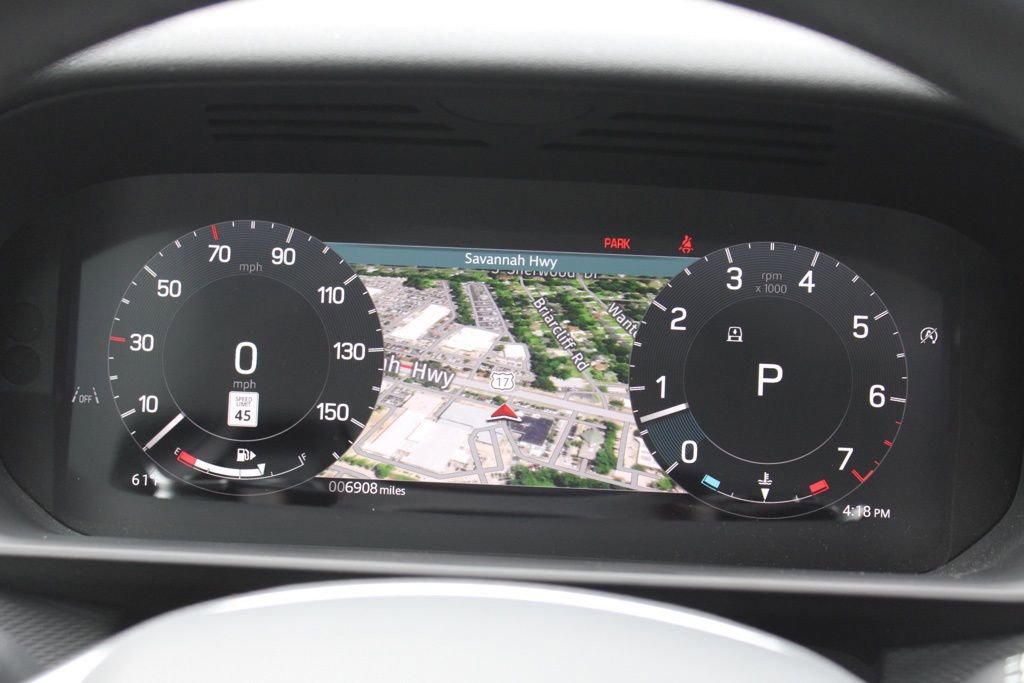 Certified 2025 Land Rover Discovery Dynamic SE image 16