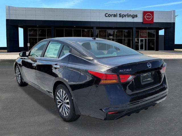 New 2025 Nissan Altima 2.5 SV image 3