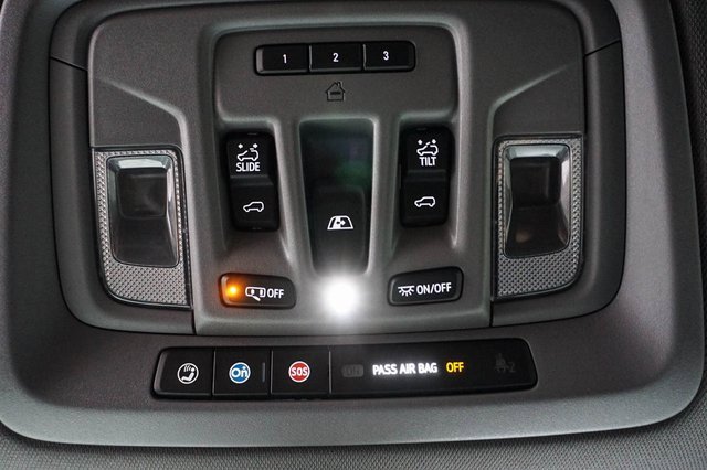 Used 2022 Chevrolet Silverado 1500 LTZ w/ LTZ Premium Package image 26