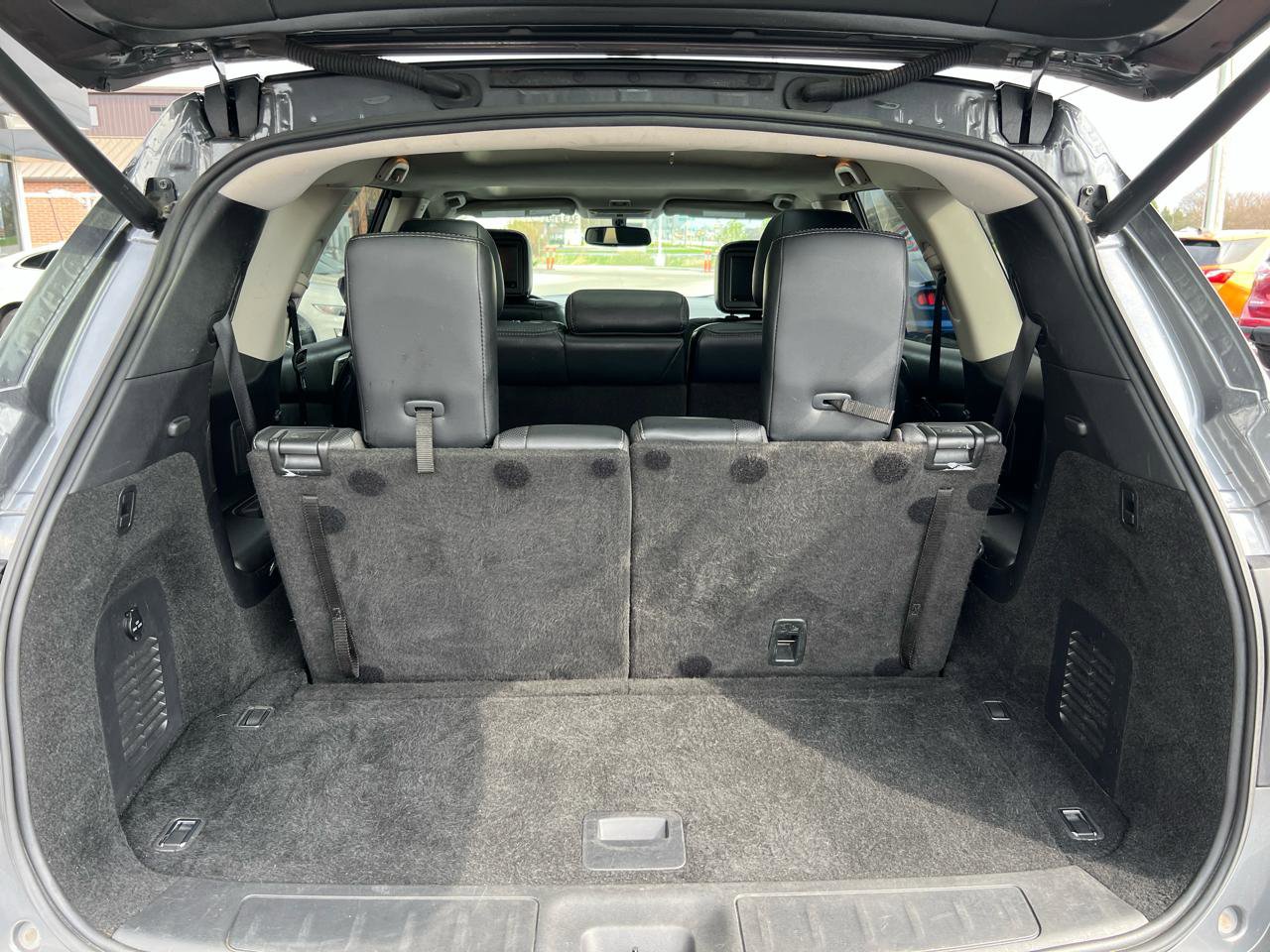 Used 2019 Nissan Pathfinder Platinum AWD/4WD image 14