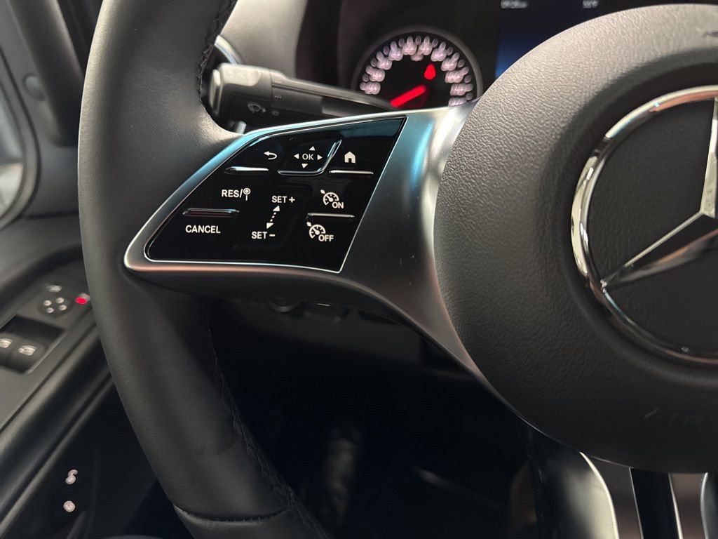 Used 2025 Mercedes-Benz Sprinter 3500 image 32