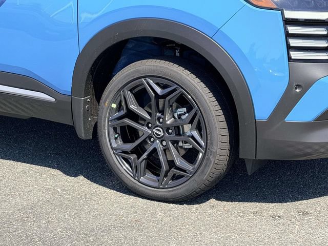 New 2026 Nissan Kicks SR w/ Cold Weather Package FWD image 7