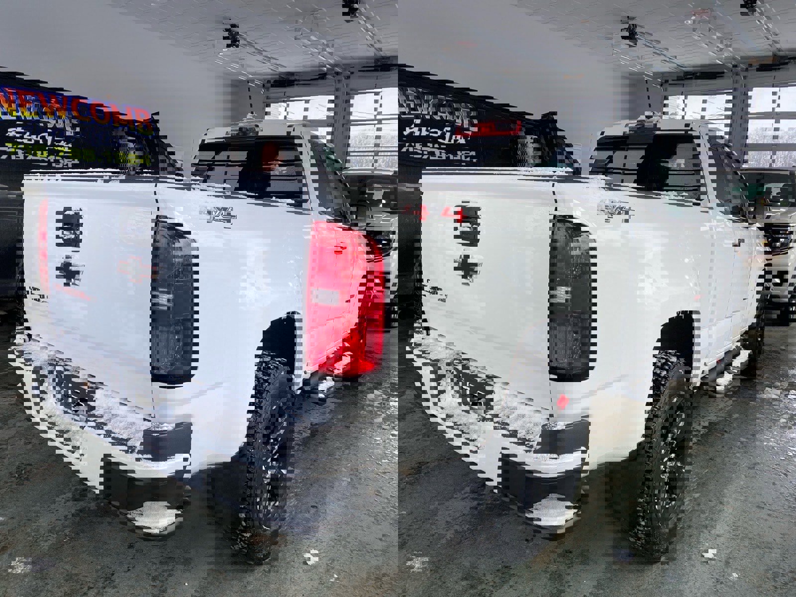 Used 2018 Chevrolet Colorado LT w/ Redline Special Edition image 3