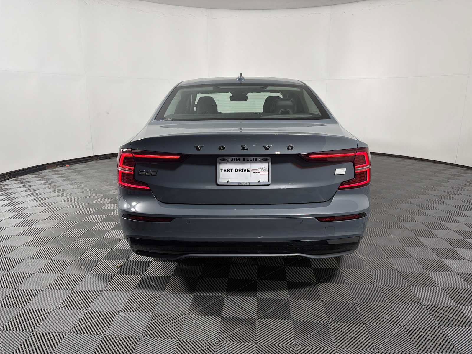 Used 2023 Volvo S60 T8 Plus AWD/4WD image 10